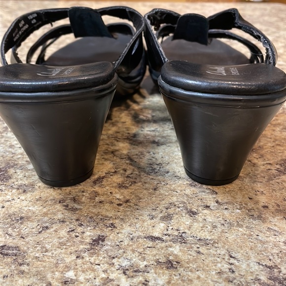 Clarks Bendables Black Slip On Heels. Size 8.5. Leather Upper. GUC - Picture 7 of 16
